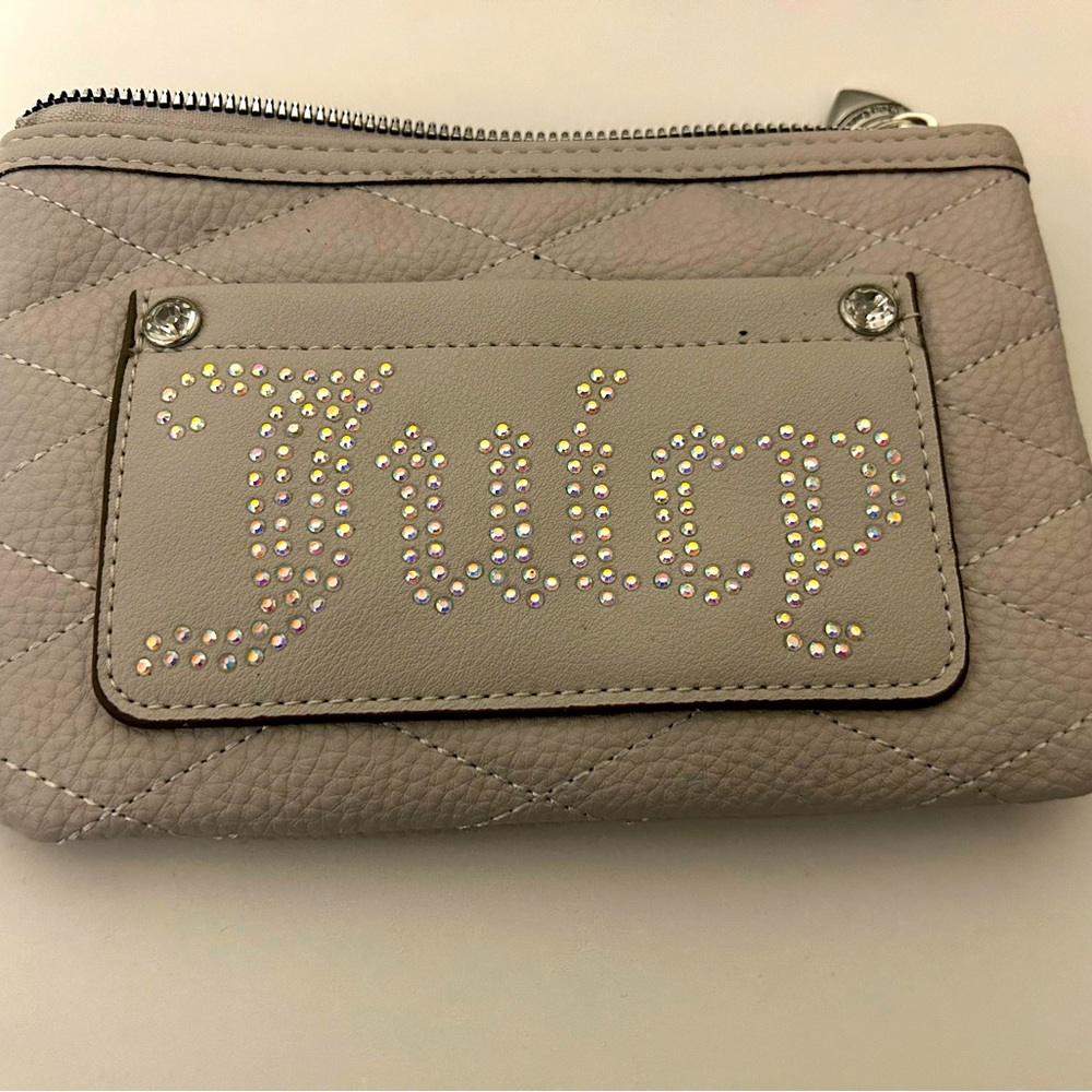 Wristlet